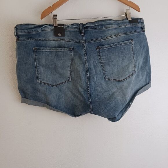 STS Blue jean shorts size 37/22 - Picture 8 of 8